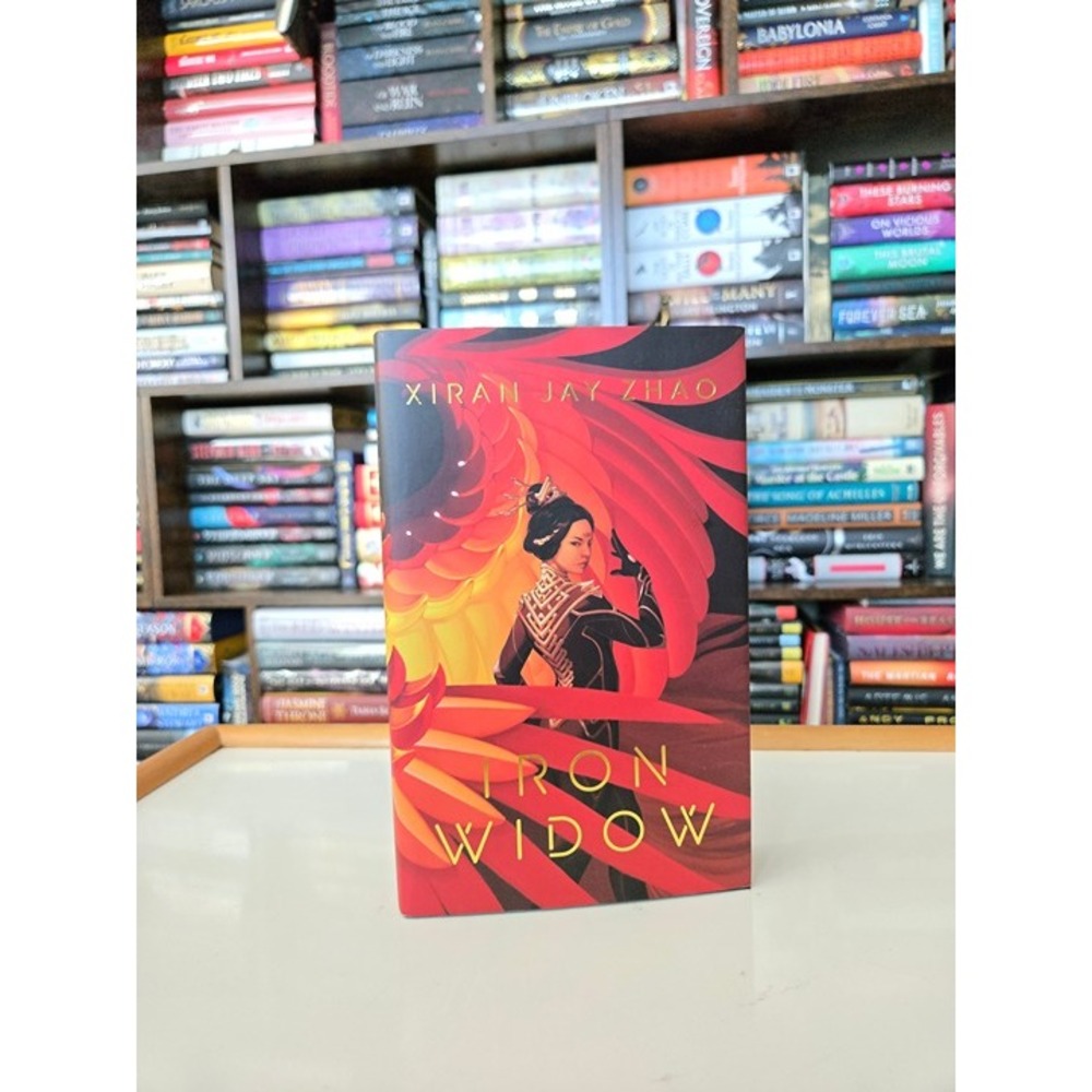 Iron Widow by Xiran Jay Zhao *Signed Illumicrate Edition*